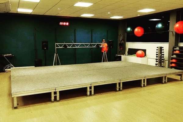 Palco para evento corporativo